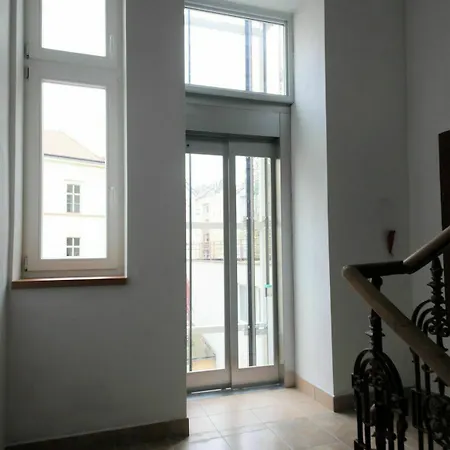 Nejedleho Apartment *